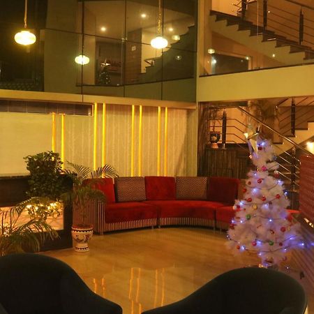 Hotel The Kalyaniz Guwahati Exteriör bild