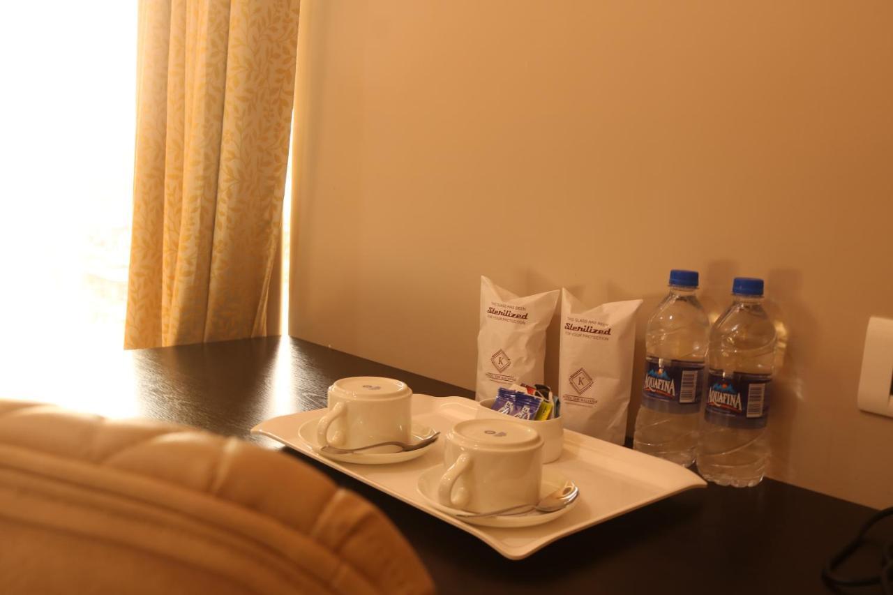 Hotel The Kalyaniz Guwahati Exteriör bild